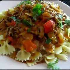 Pomysły na dania z sosem bolognese, które zaskoczą Twoje kubki smakowe