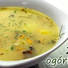Jak zrobić zupę ogórkową – prosty przepis na pyszną zupę domową