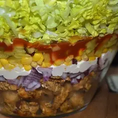 Sałatka gyros co po kolei – idealny przepis na smaczną sałatkę