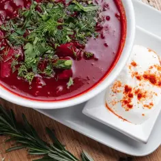 Zupa buraczkowa jak u babci – przepis na smak dzieciństwa