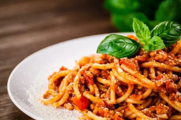 Szybki i prosty sos do spaghetti z mięsem, który zachwyci każdego